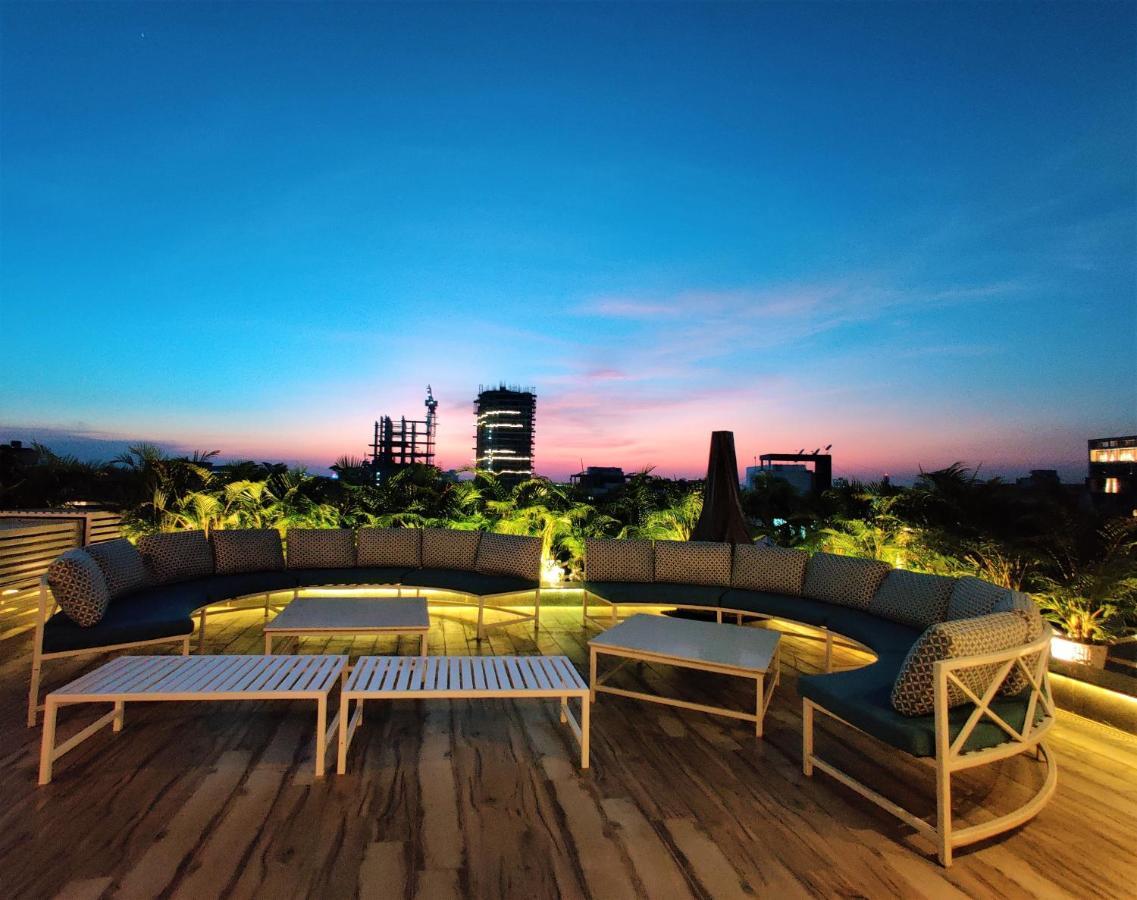 Hotel Centre Point นาคปุระ ภายนอก รูปภาพ