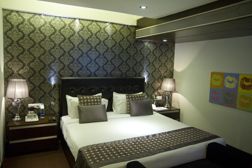 Hotel Centre Point นาคปุระ ภายนอก รูปภาพ